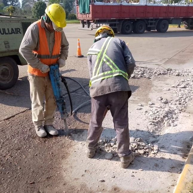 Continúan los trabajos de pavimentación en el Parque Industrial